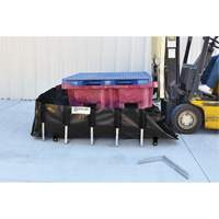 Berme de confinement des d&eacute;versements Ultra-IBC Berm, Capacit&eacute; 400 gal. US, 6' la x 6' lo x 18" h, Support en L M & M Nord Ouest Inc