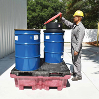 Ultra-Spill King palette de d&eacute;versement &agrave; pont plat, 4 barils, Capacit&eacute; de d&eacute;versement 85 gal. US, 51" x 51" x 17,5" M & M Nord Ouest Inc