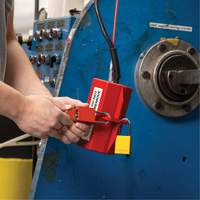 Velocity Plus Safety Lockout Padlock, Orange, Keyed Alike, Aluminum, 1-1/2" Width M & M Nord Ouest Inc