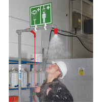 Douche combin&eacute;e avec cuvette ferm&eacute;e en ABS et entr&eacute;e sup&eacute;rieure, Socle M & M Nord Ouest Inc