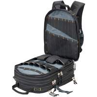 Sacs &agrave; dos pour outils &agrave; 75 pochettes, 13" lo x 17-1/2" la, Noir, Nylon M & M Nord Ouest Inc