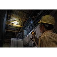 Max Cordless Jobsite Spotlight, LED, 1000 Lumens, Rechargeable Batteries M & M Nord Ouest Inc