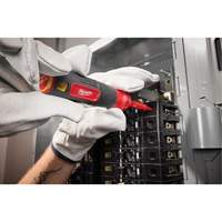 Tournevis &agrave; embouts interchangeables &agrave; tige articul&eacute;e isol&eacute; 1000 V, 2-en-1, 8-4/5" lo, Prise Coussin&eacute;e M & M Nord Ouest Inc