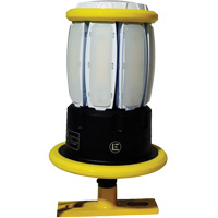 Lampe &agrave; couverture large Beacon 360 avec fixation magn&eacute;tique, DEL, 120 W, 13 000 lumens, Boîtier en Aluminium M & M Nord Ouest Inc