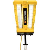 Syst&egrave;me avec t&ecirc;te d'&eacute;clairage modulaire et support, DEL, 24 W, 3000 lumens, Boîtier en Aluminium M & M Nord Ouest Inc