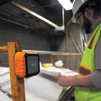 Wireless Jobsite Speaker (Tool Only), Lithium-Ion M & M Nord Ouest Inc